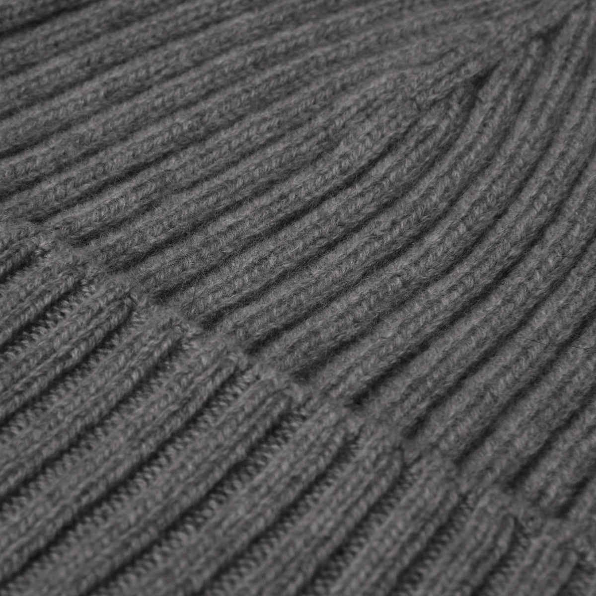 Milano Cashmere Beanie – Dark Grey